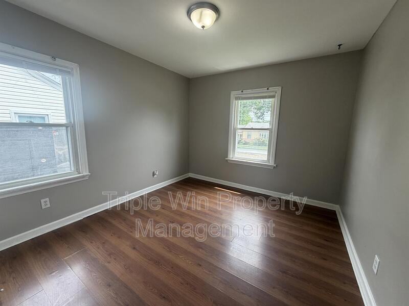 1145 Patterson Rd - Photo 7 of 25