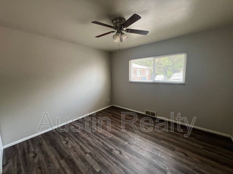 8630 Burton Ave #A - Photo 5 of 7