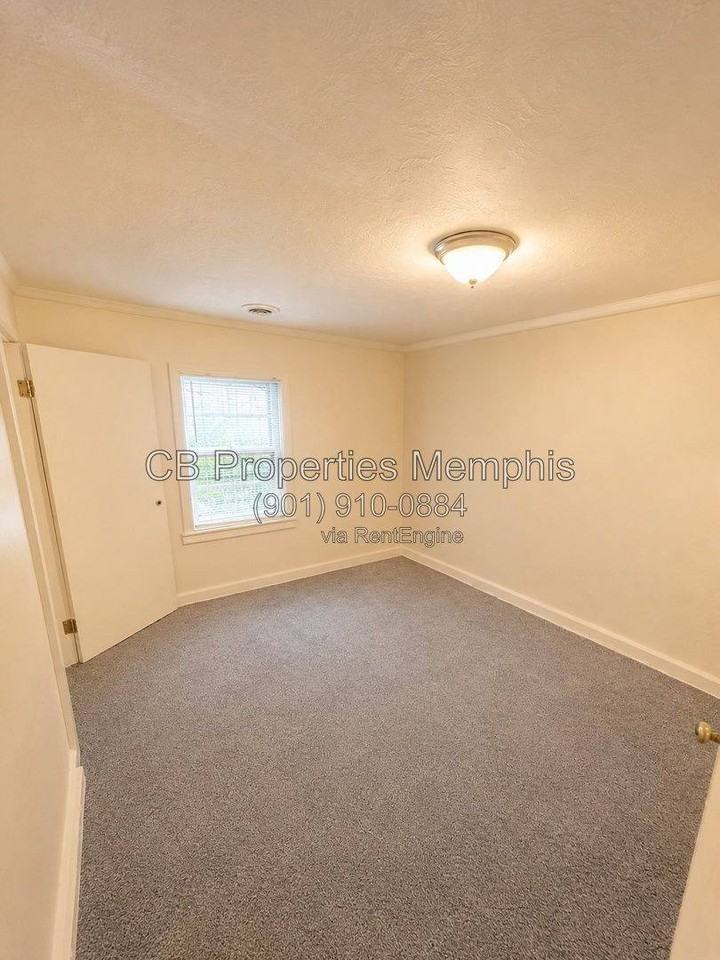 2806 Scotland Rd - Photo 4 of 9