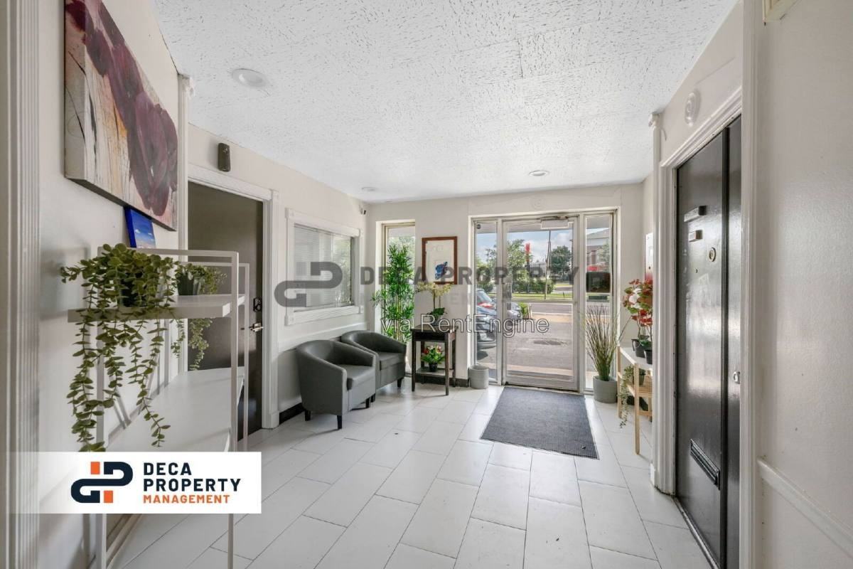 4020 Lindell Blvd #215 - Photo 6 of 10