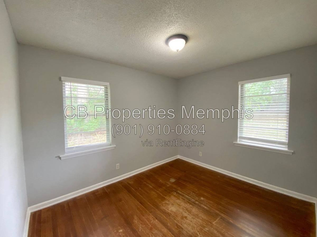 8282 Fayette Cv - Photo 3 of 10