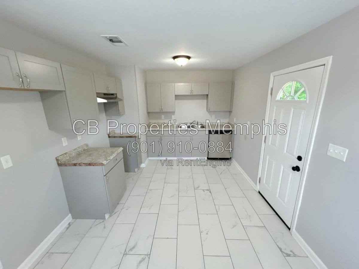 3825 Glenburee St - Photo 2 of 10