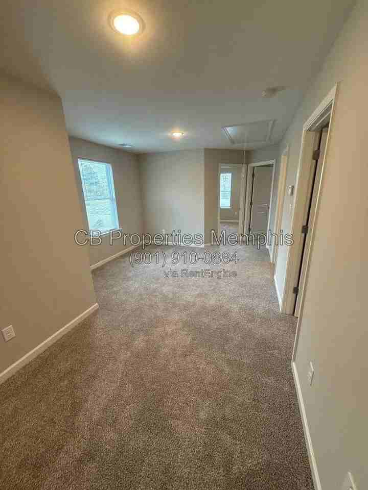 729 N Dunlap St - Photo 6 of 10