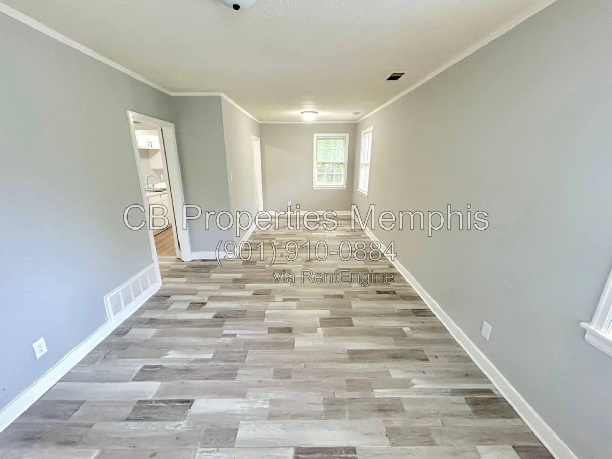 3585 Mayfair Ave - Photo 7 of 10