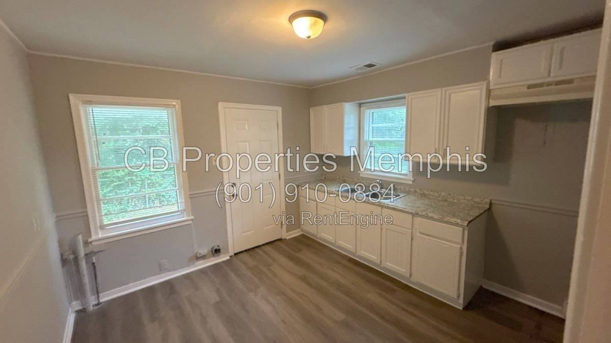 720 Frayser Dr - Photo 2 of 10