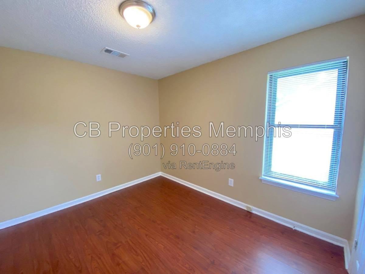 6930 Autumnhill Ln - Photo 4 of 10