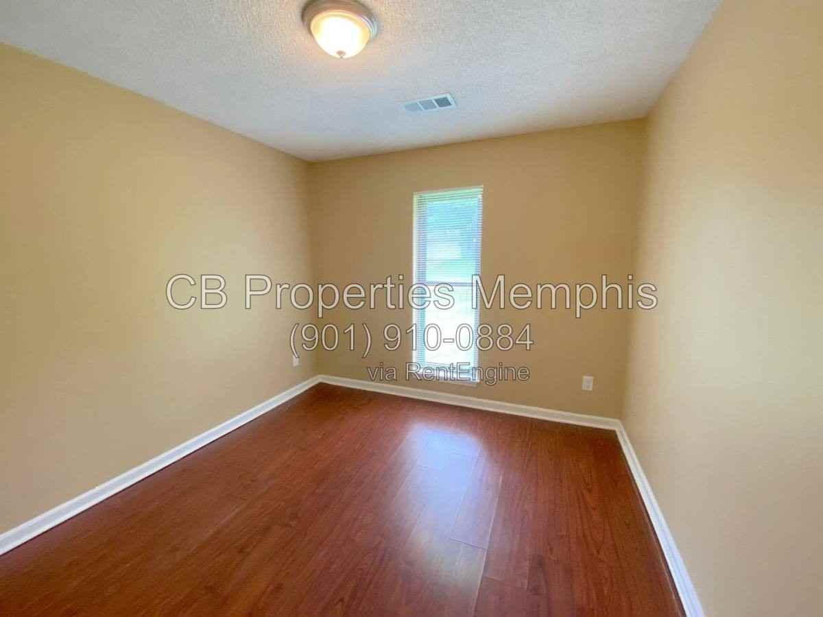 6930 Autumnhill Ln - Photo 5 of 10