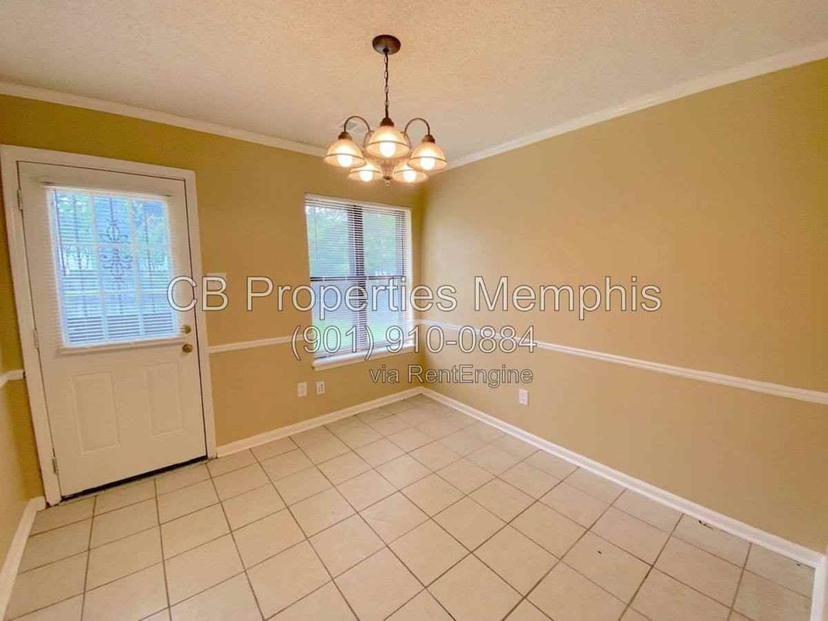 6930 Autumnhill Ln - Photo 7 of 10