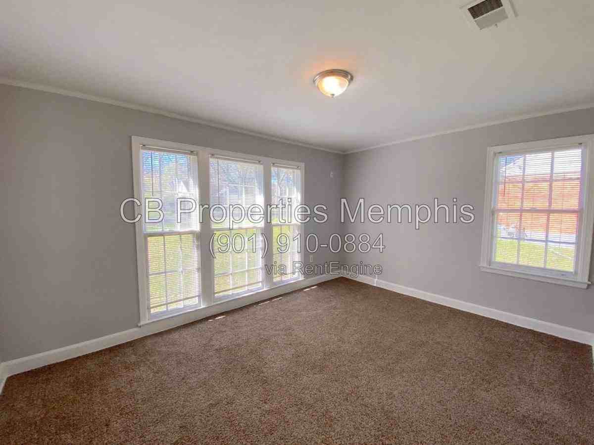 722 Lydgate Rd - Photo 7 of 10