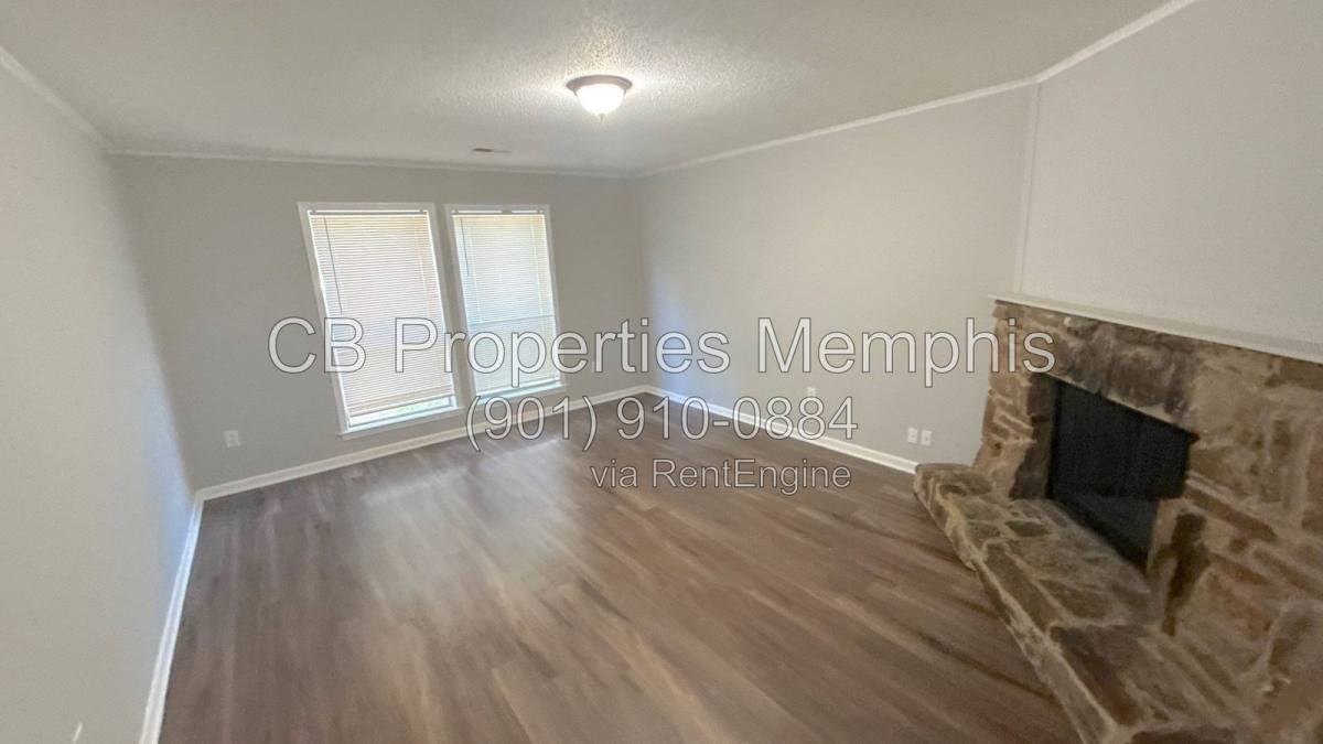 3136 Sycamore View Rd - Photo 7 of 10