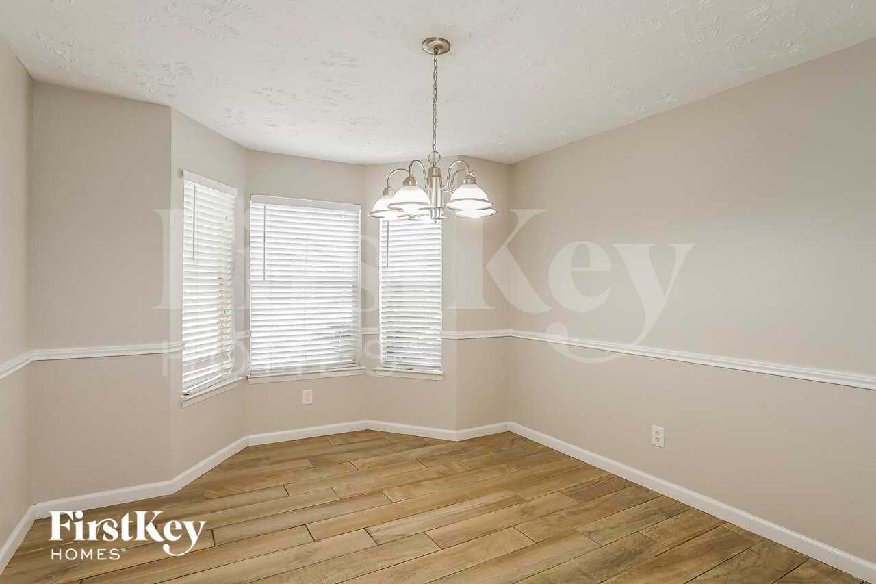 20239 Misty Pines Dr - Photo 5 of 16