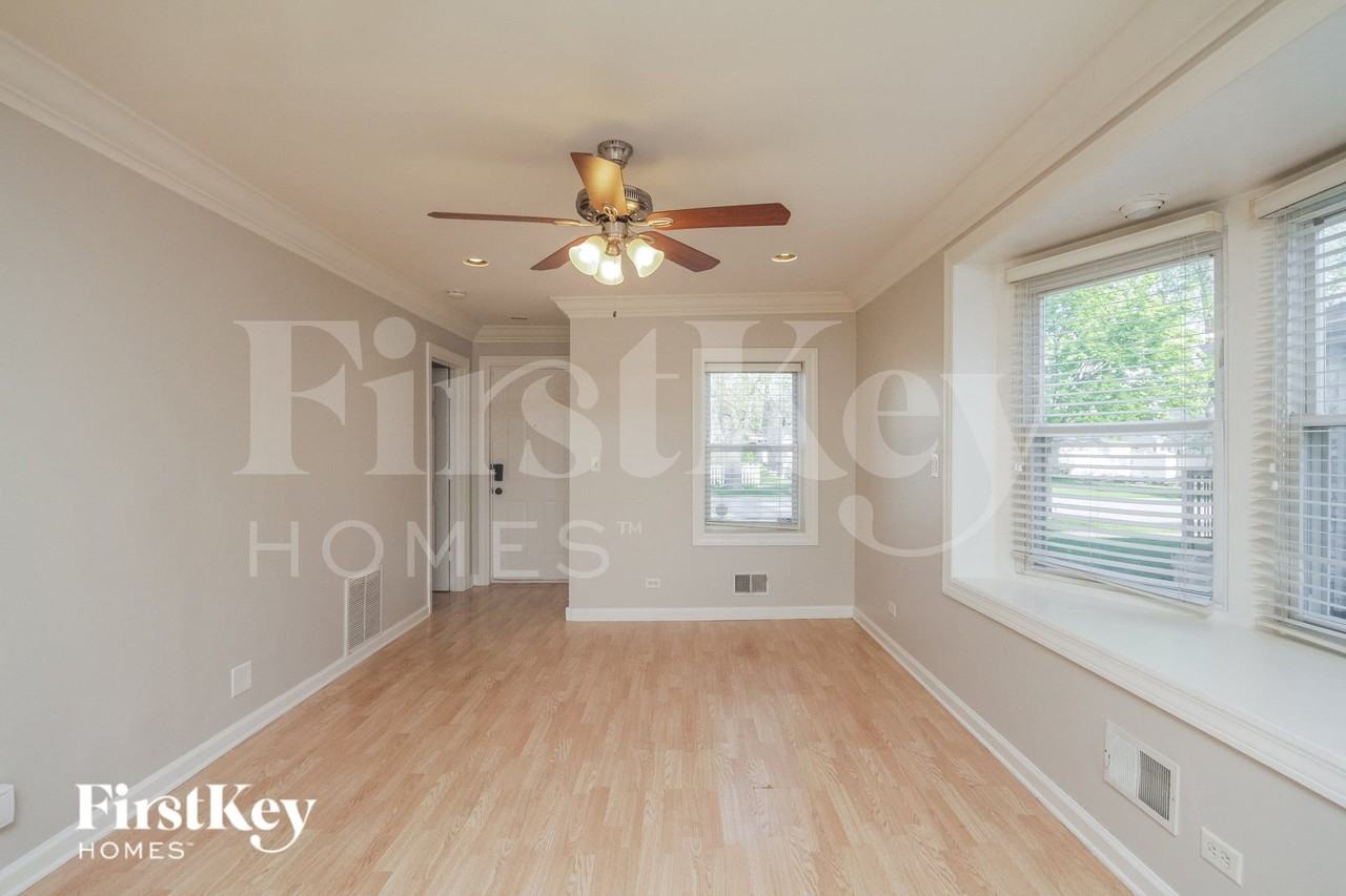 15006 Avers Ave - Photo 3 of 15