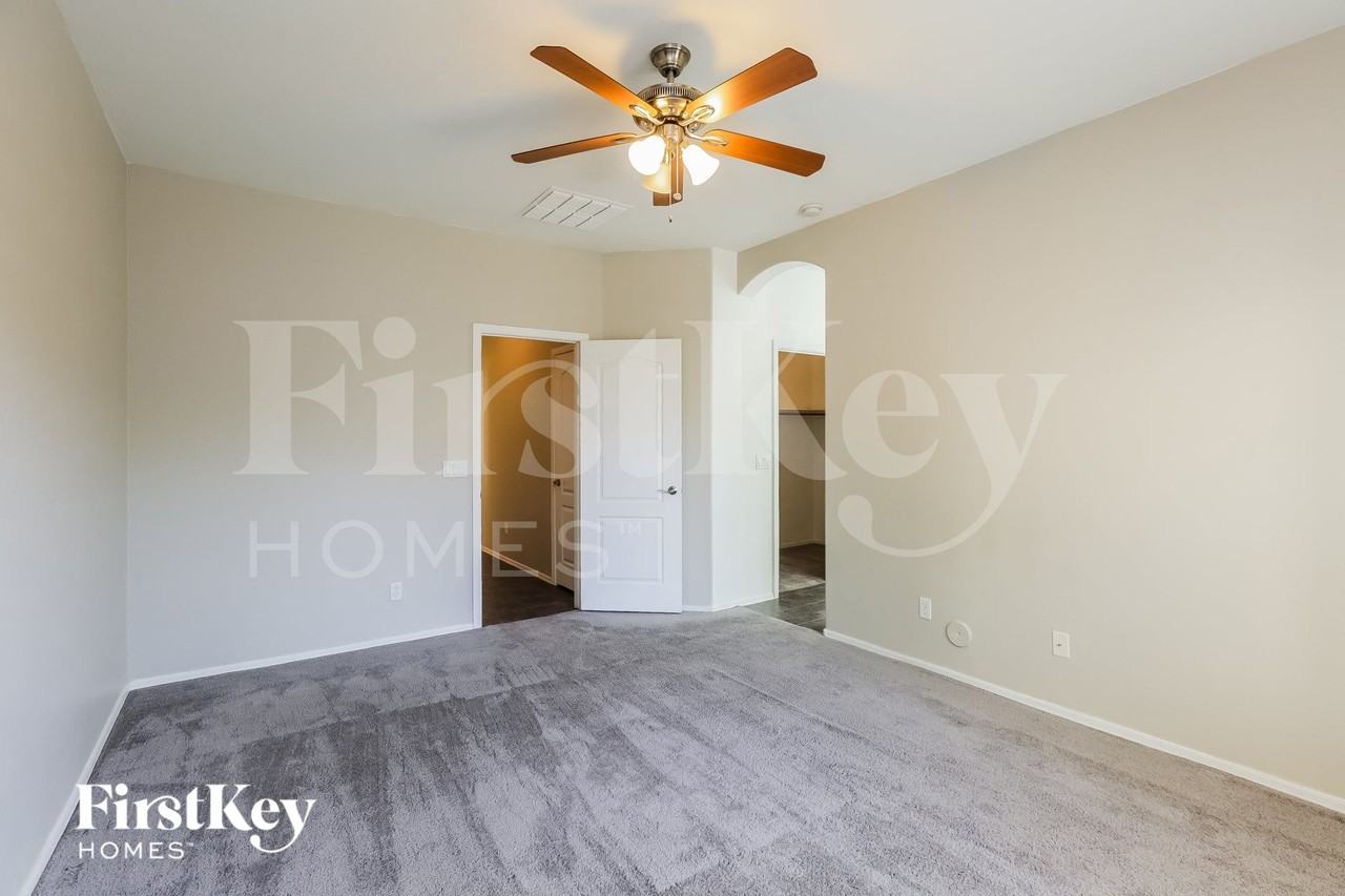 14251 W Crocus Dr - Photo 7 of 15