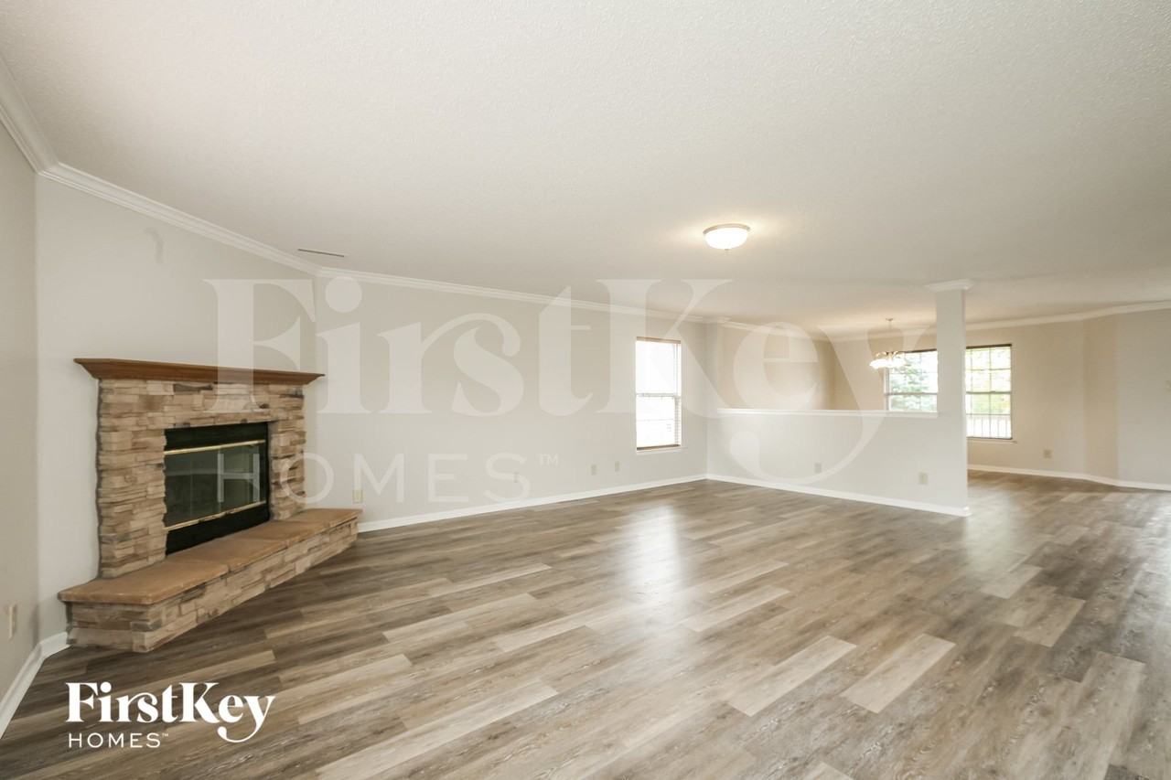 10064 Split Rock Way - Photo 3 of 15