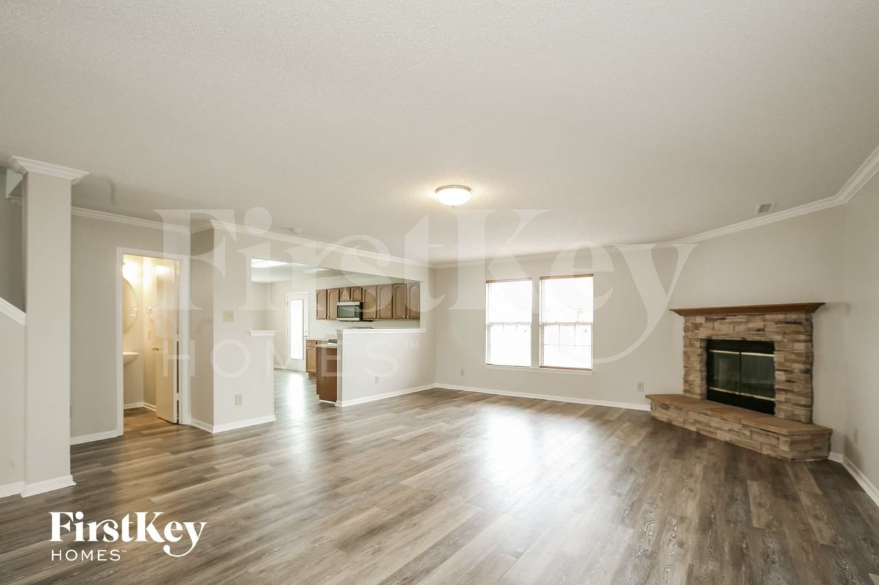 10064 Split Rock Way - Photo 4 of 15
