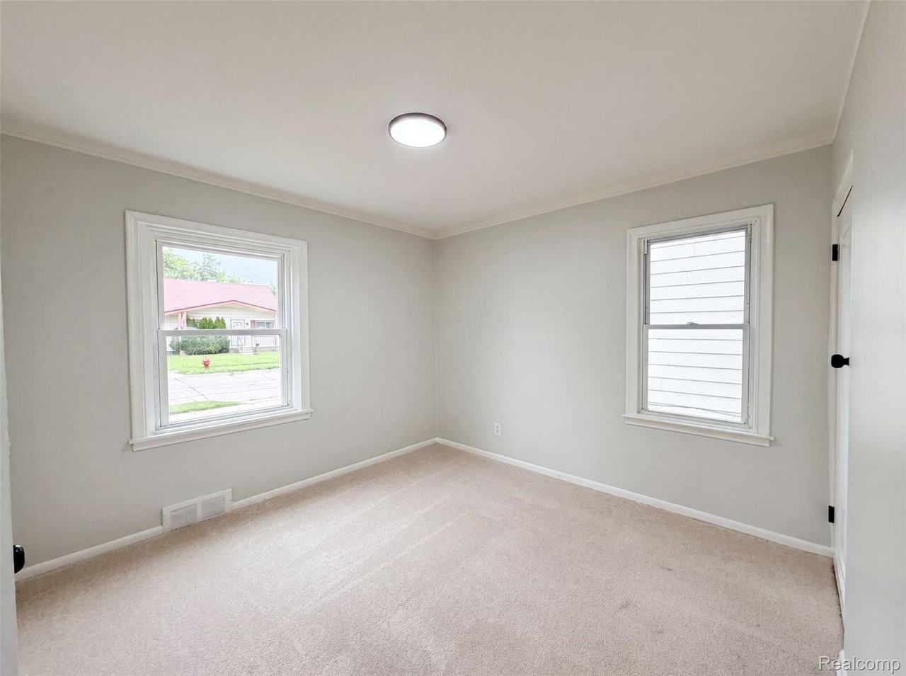 11268 Maxwell Ave #HOME - Photo 7 of 15