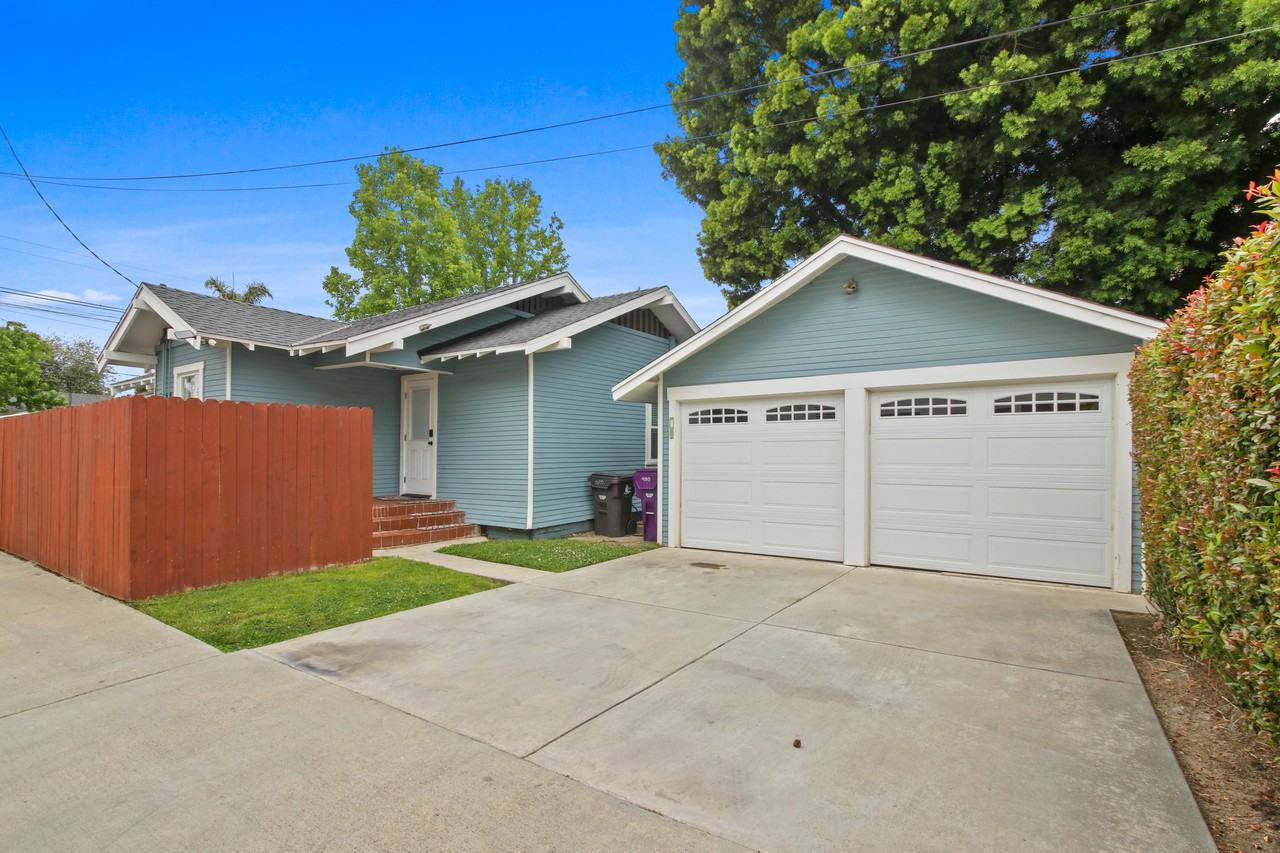 4000 E Colorado St #SFR - Photo 2 of 14
