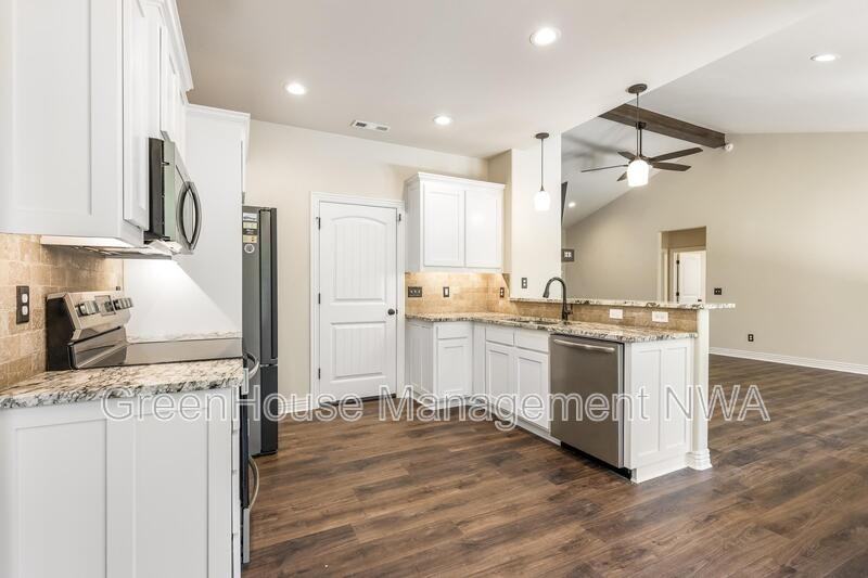 6 Lyneham Ln #6LYN - Photo 7 of 21