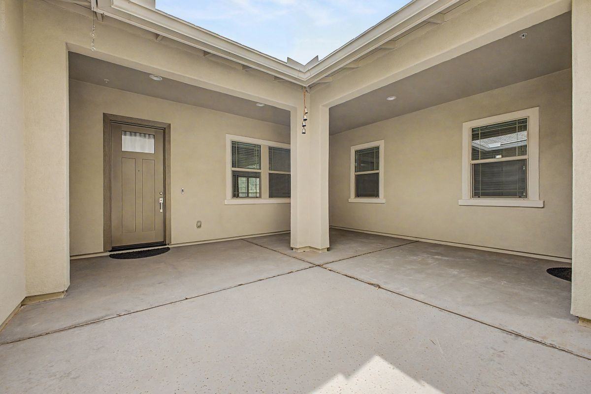 31465 N 126th Ln - Photo 4 of 41