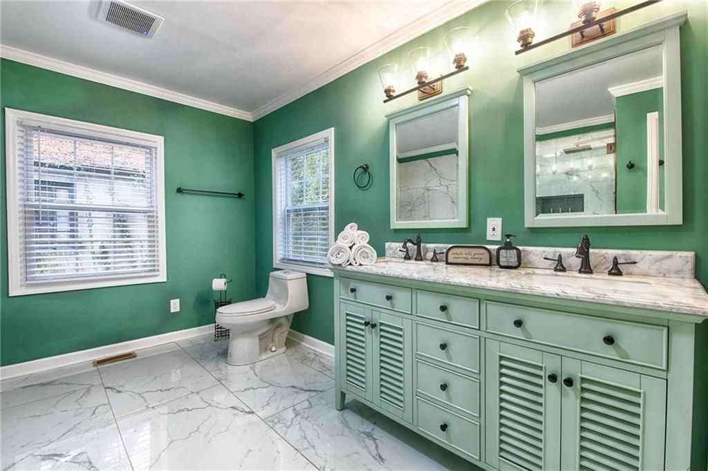 1225 Graymont Dr Sw - Photo 2 of 16