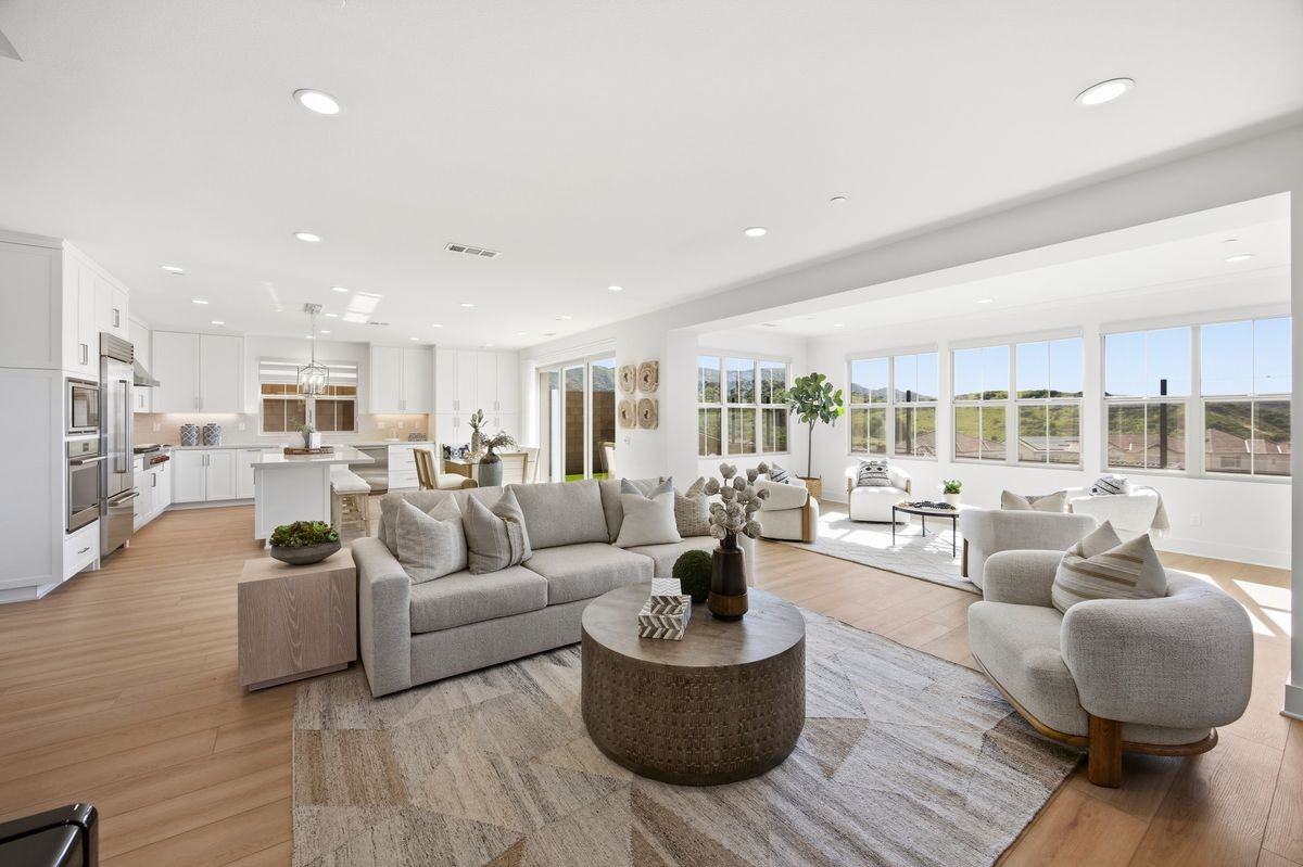 212 Collino - Photo 2 of 50