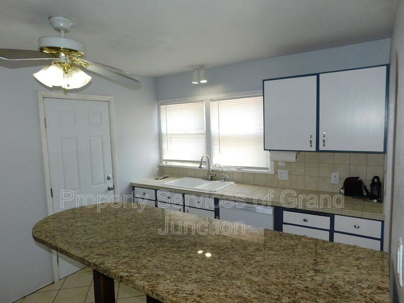 1340 Orchard Ave #A - Photo 6 of 11