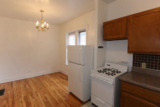 3827 N Fremont St #1E - Photo 5 of 18