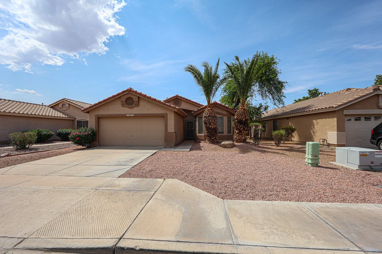 10845 E Dragoon Ave - Photo 2 of 40