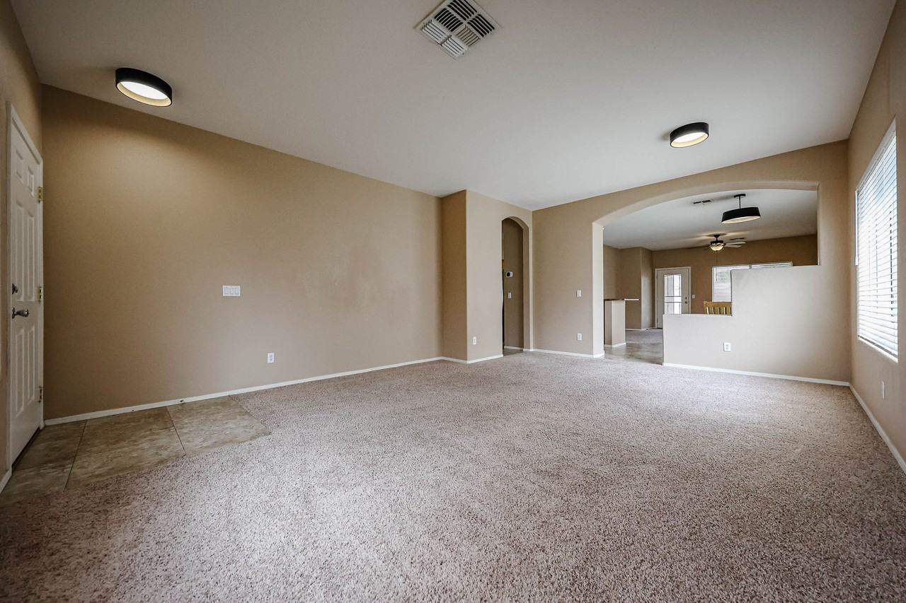 3752 E Woodside Way - Photo 6 of 37