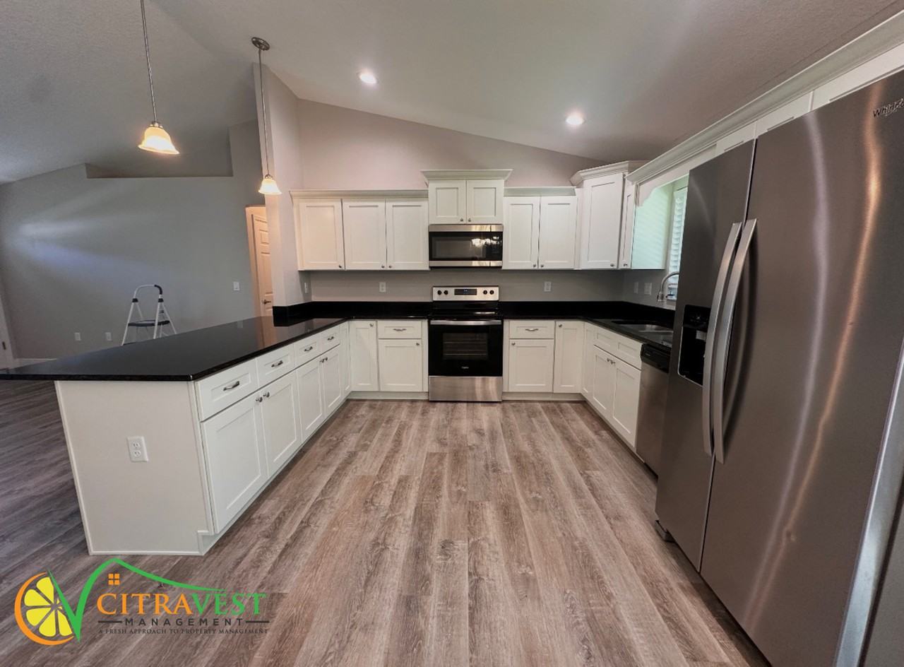 8931 N Paradisea Dr - Photo 3 of 11