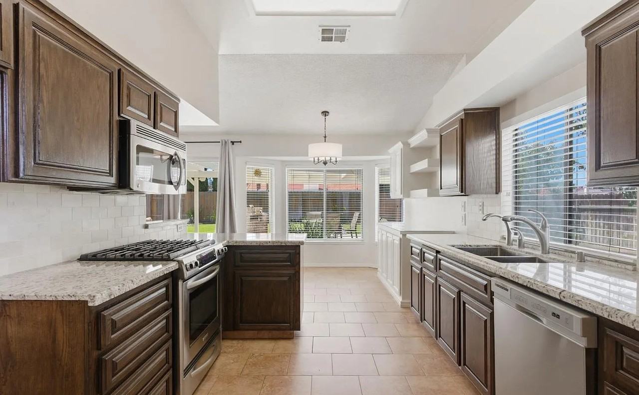 14113 San Jose Ave - Photo 6 of 20
