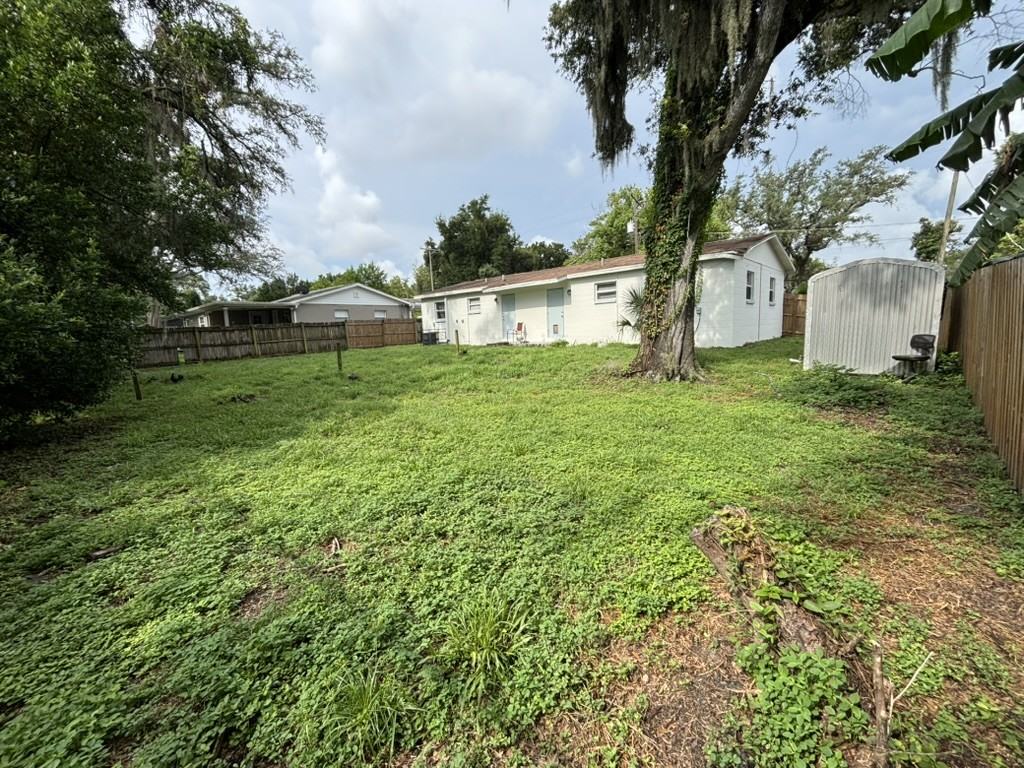 10117 N Aster Ave - Photo 6 of 11