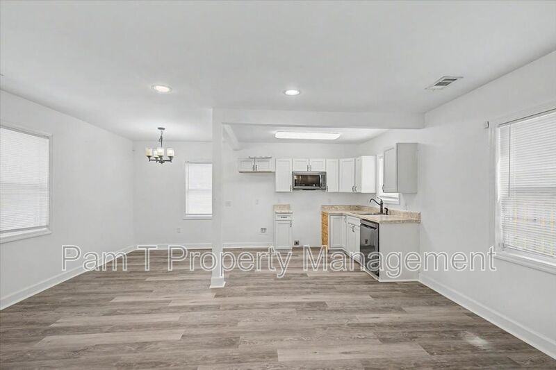 1200 E 37th St - Photo 5 of 18