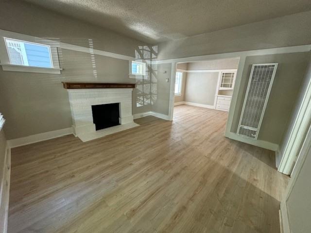 320 23rd St - Photo 5 of 20