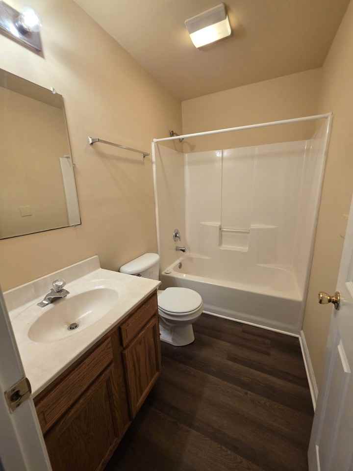 811 Roger St - Photo 6 of 15