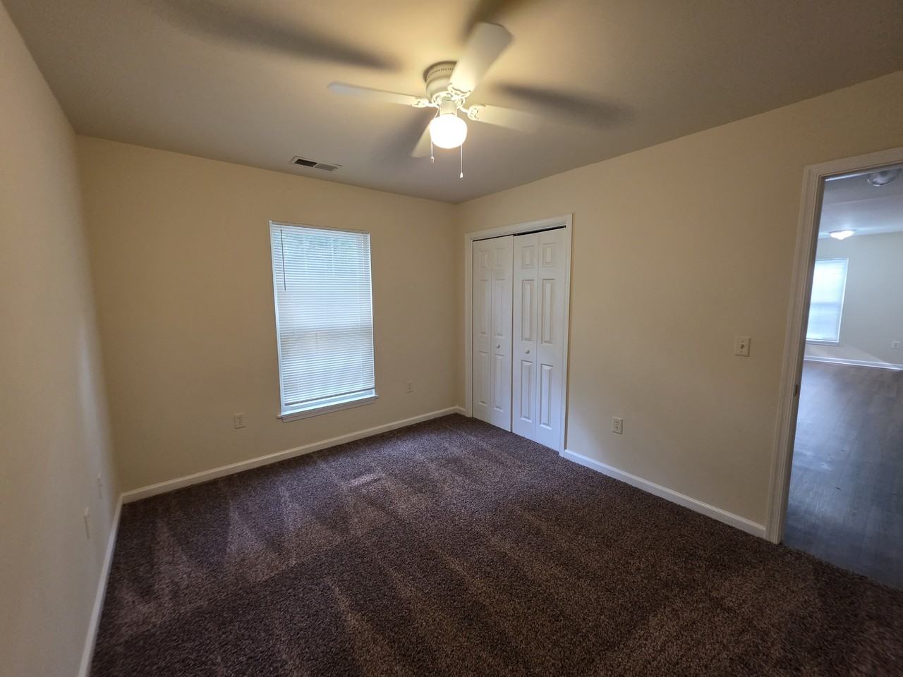 811 Roger St - Photo 7 of 15