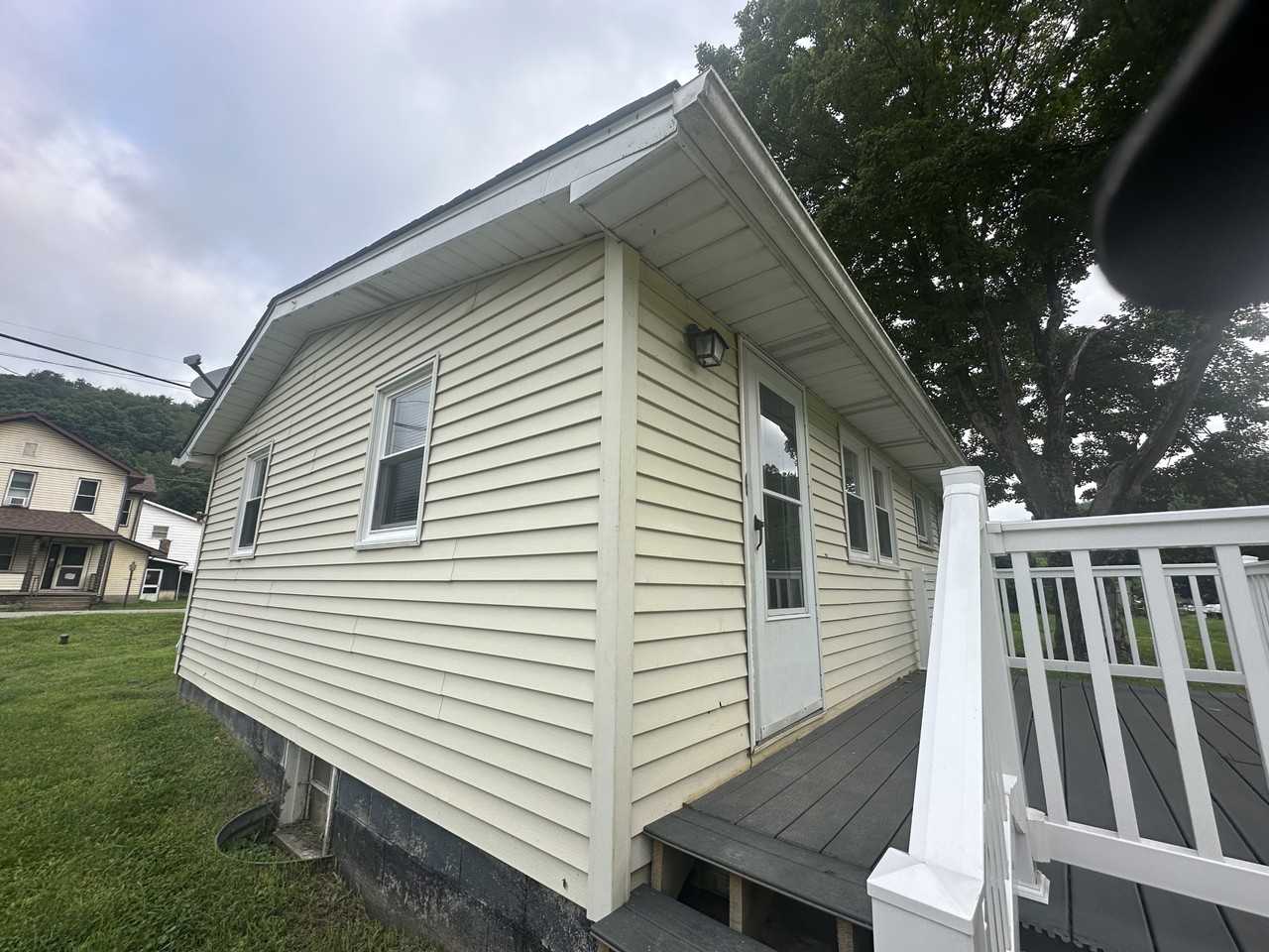 15679 Routehwy W - Photo 4 of 45