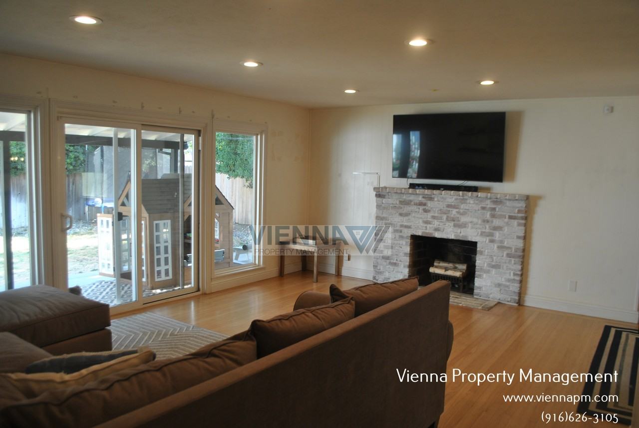 2913 Kerria Way - Photo 6 of 37