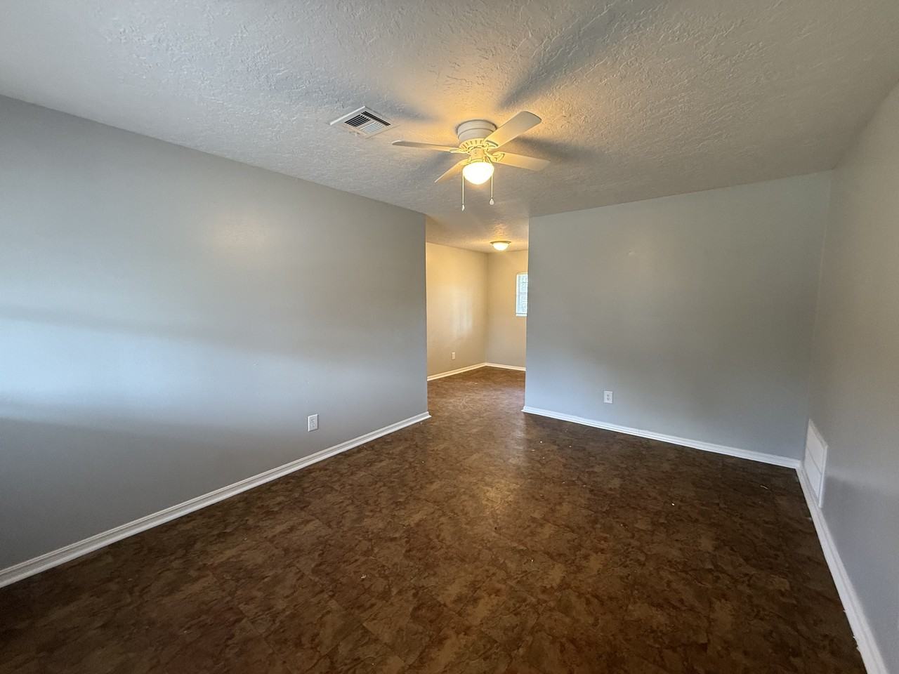 1320 Parkwoods Ter - Photo 2 of 16