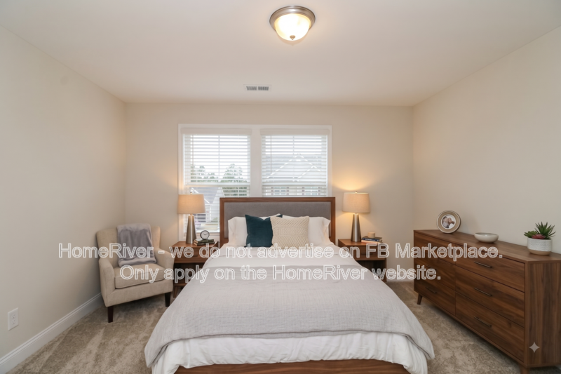 418 Saylor Hall Ln - Photo 4 of 31