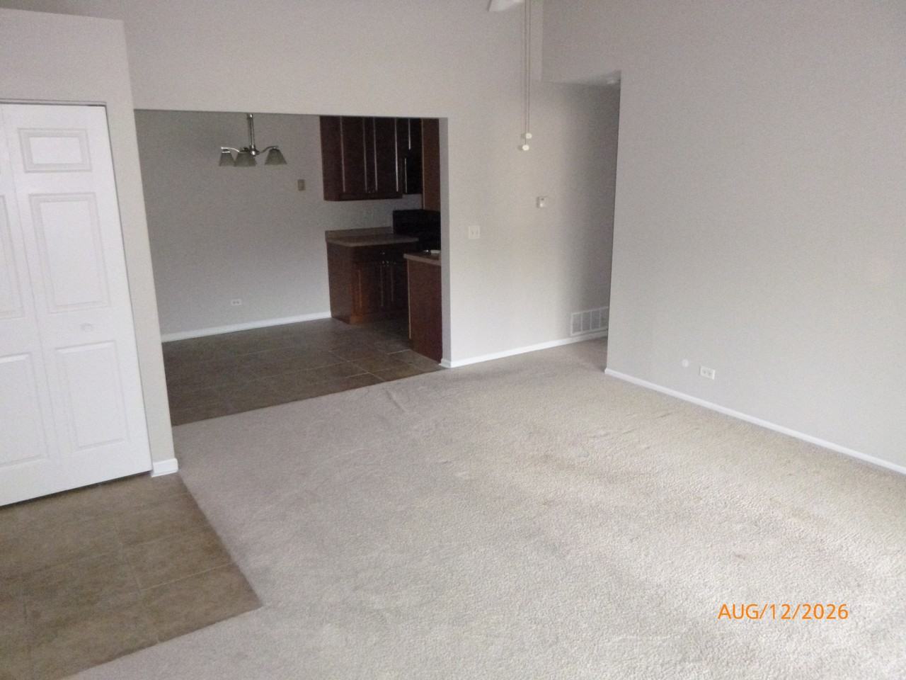 70 21W581 E North Ave #70 - Photo 2 of 14