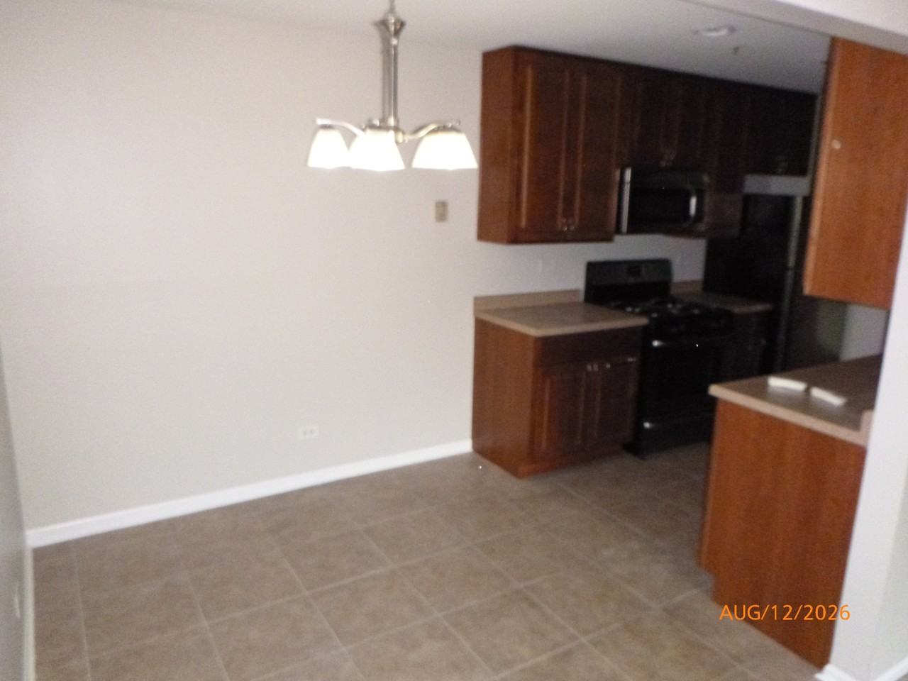 70 21W581 E North Ave #70 - Photo 5 of 14