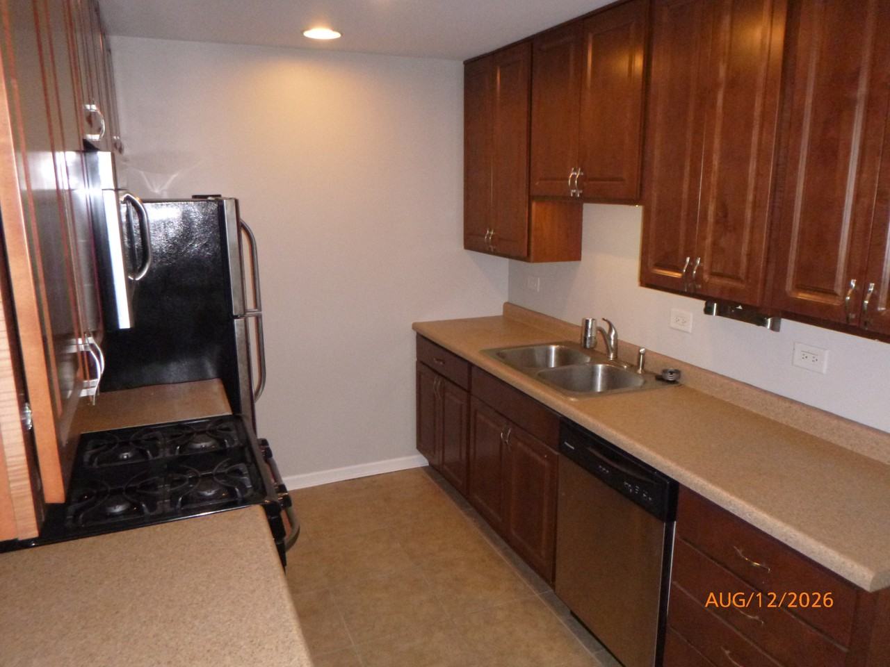 70 21W581 E North Ave #70 - Photo 7 of 14