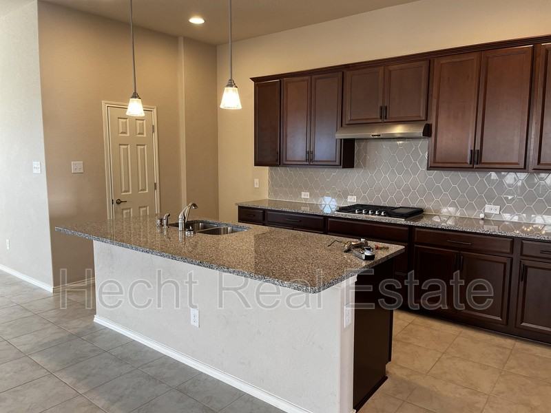 209 Double Mountain Rd - Photo 7 of 20