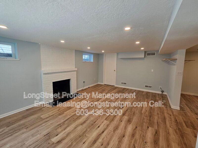 7036 N Concord Ave - Photo 4 of 40