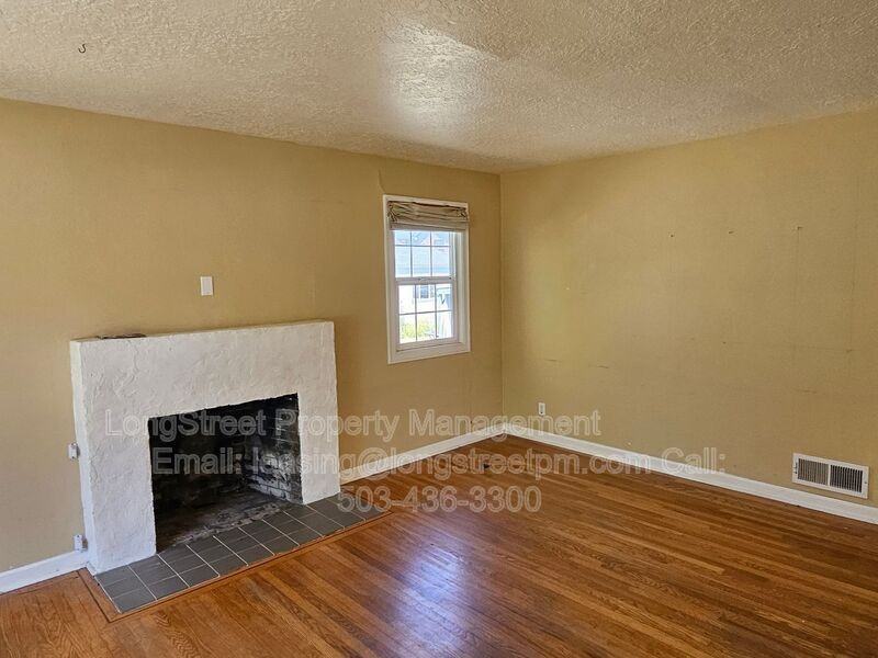 7036 N Concord Ave - Photo 5 of 40
