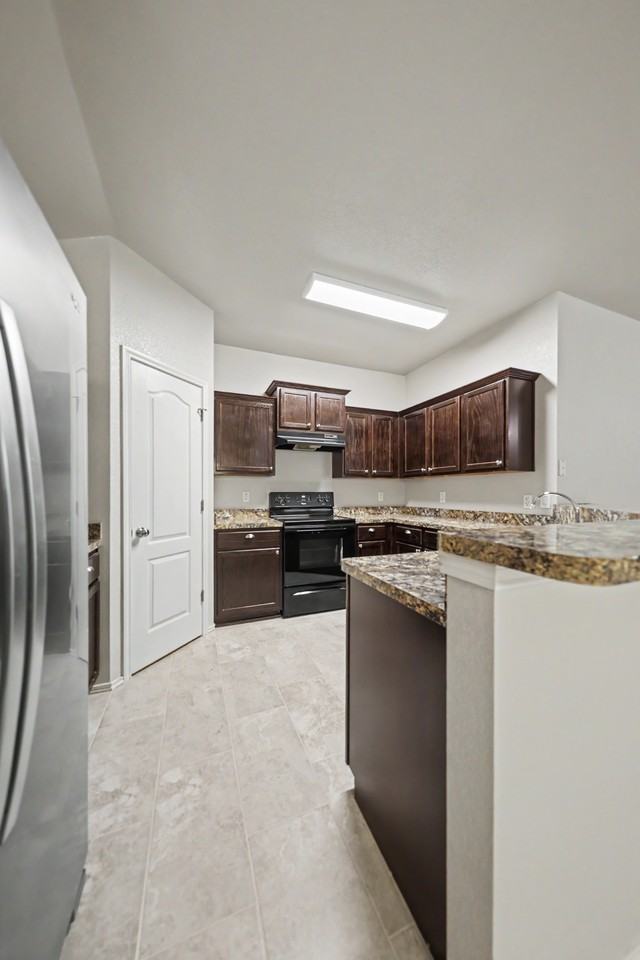 2103 Jefferson Ct S - Photo 4 of 24