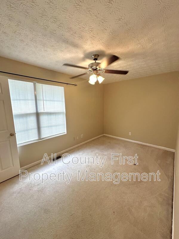 5867 Strathmoor Manor Cir - Photo 7 of 15