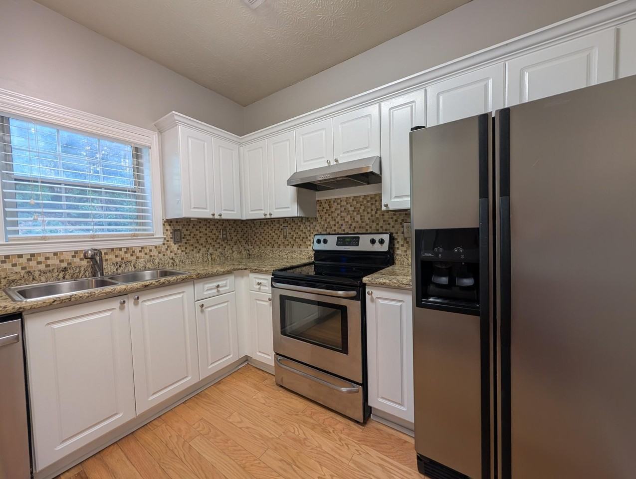 2680 Pine Tree Rd Ne #3 - Photo 4 of 20