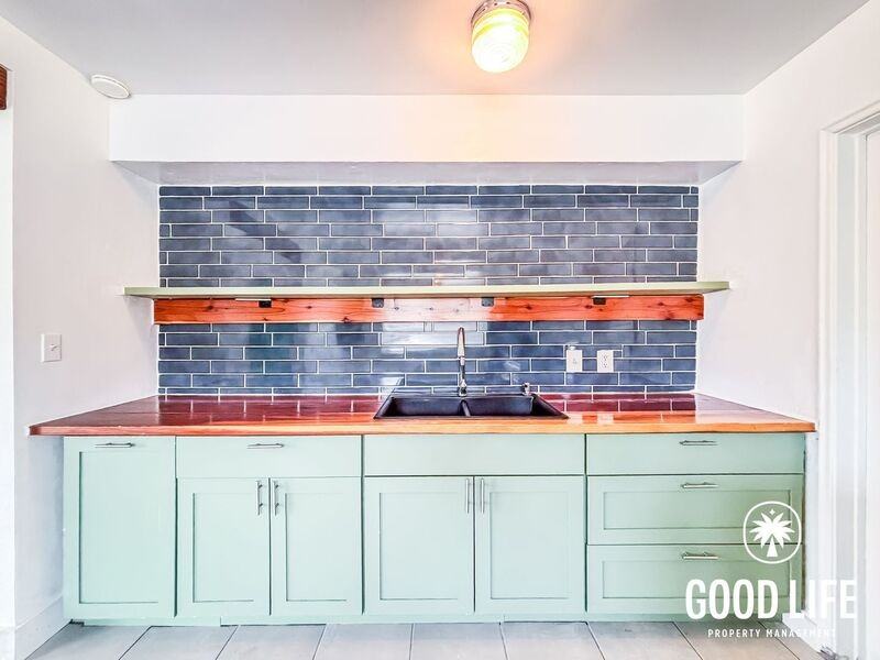 6074 Rock St - Photo 6 of 28